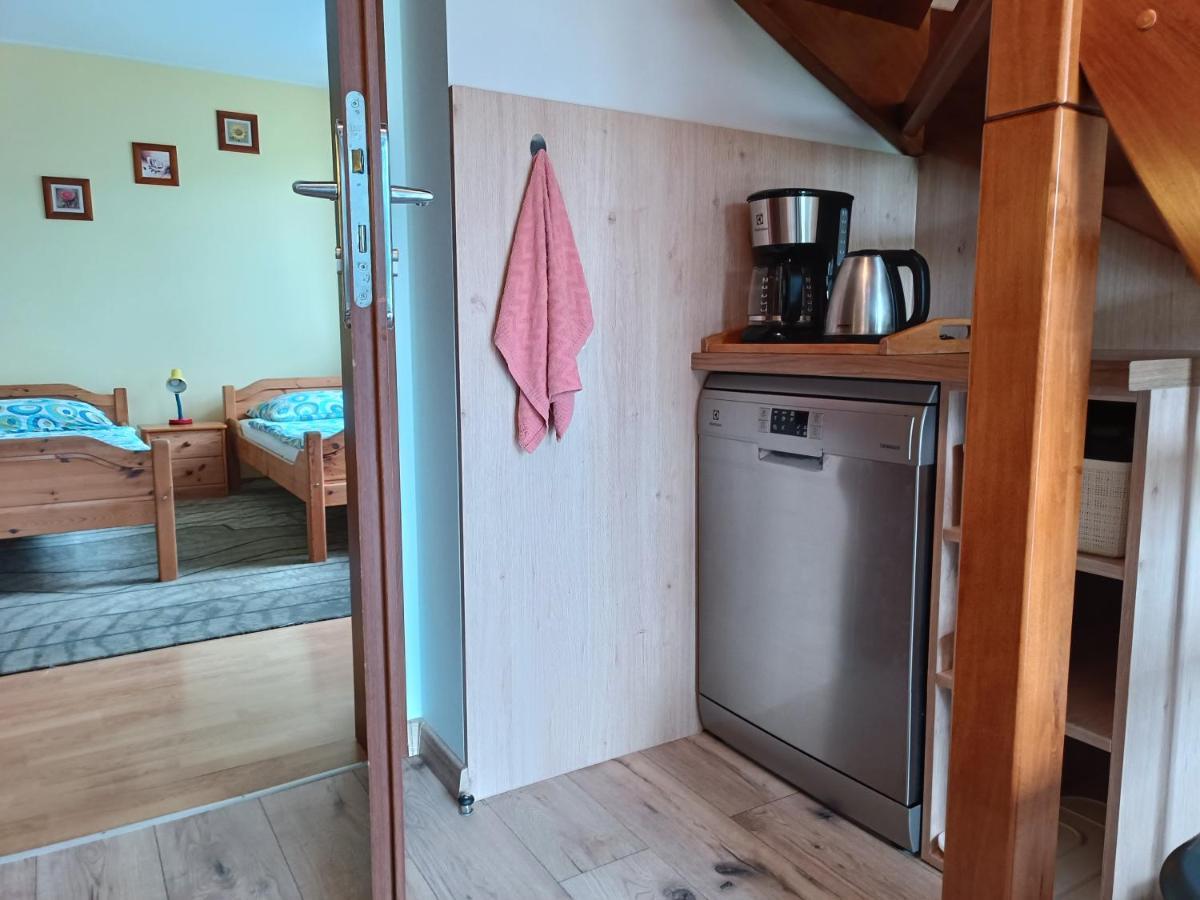 Mala Chatka Caloroczny Domek Krzeszow  Extérieur photo