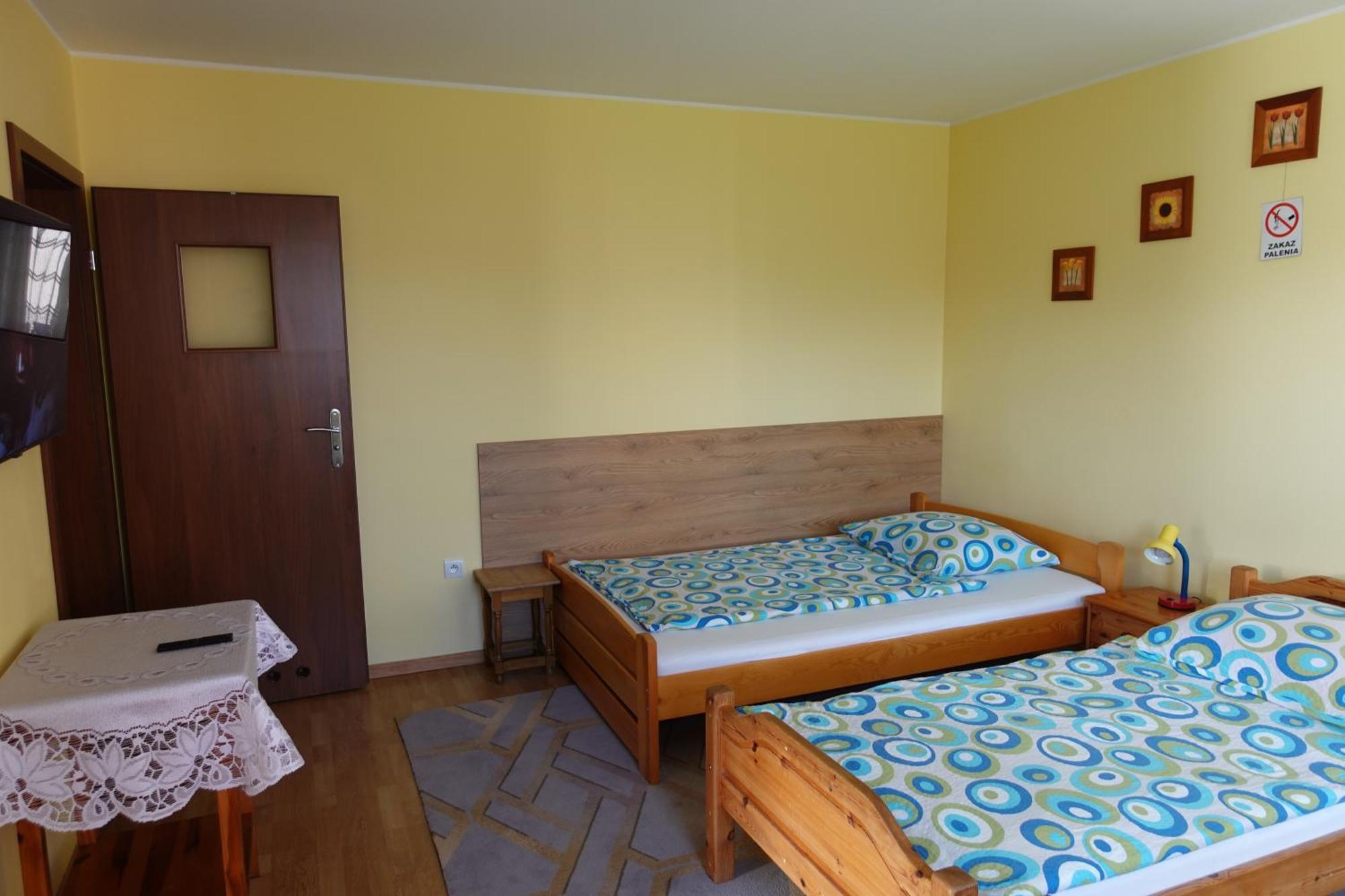 Mala Chatka Caloroczny Domek Krzeszow  Extérieur photo